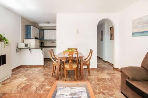 Apartamento Playa Maria Con Parking Fuengirola Dış mekan fotoğraf